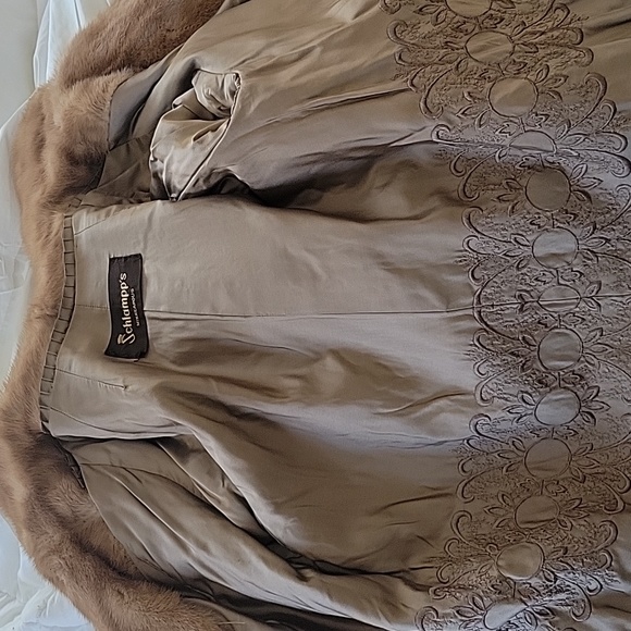 TRUE Vintage Caramel Brown MINK Fur Coat size Small Embroidery lined - Picture 11 of 13
